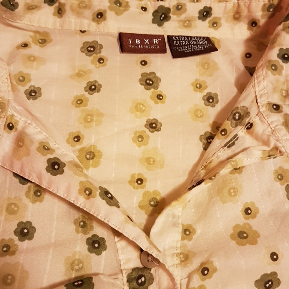 Button up top - Picture 3 of 5